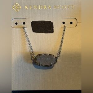 Kendra Scott Women’s Silver Necklace with Glittery Stone